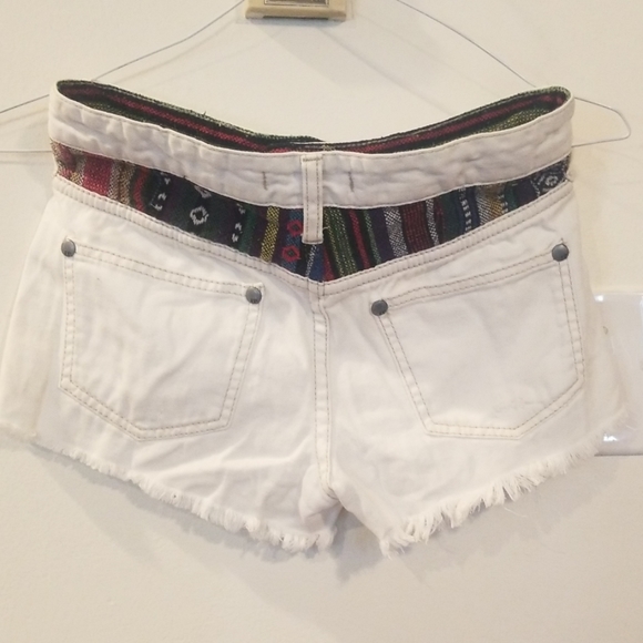 Free People white short size 25 - Picture 4 of 5